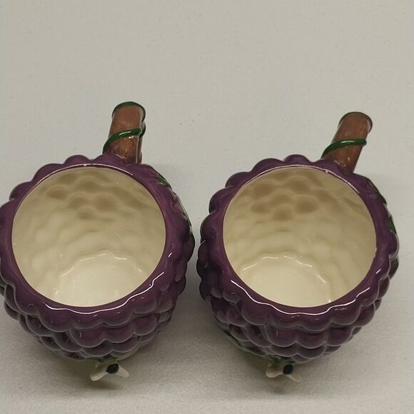 Vintage 99 Martha Stewart Large Grape Coffee Mugs Exclusive for MACY'S Bees Vine - Picture 6 of 13